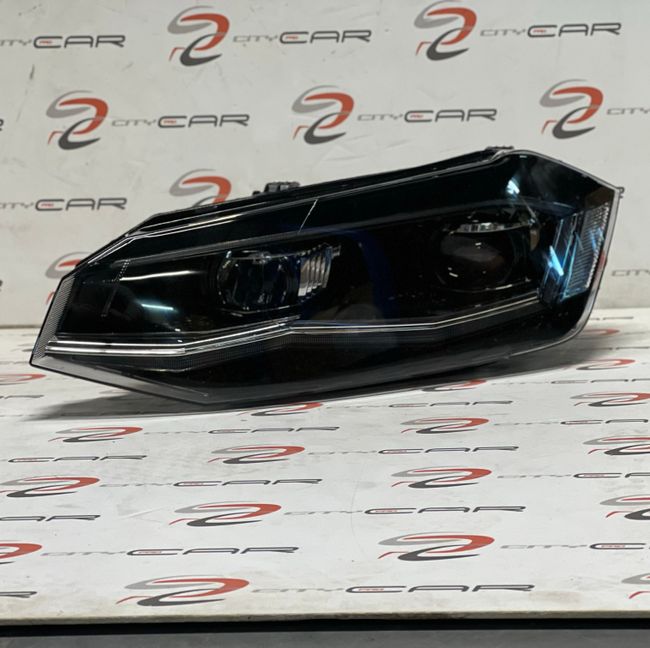 VW Polo od 2019- xenon farovi...